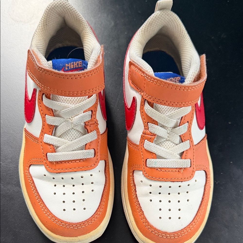 Nike Kids Orange and Red Low-Top Sneakers